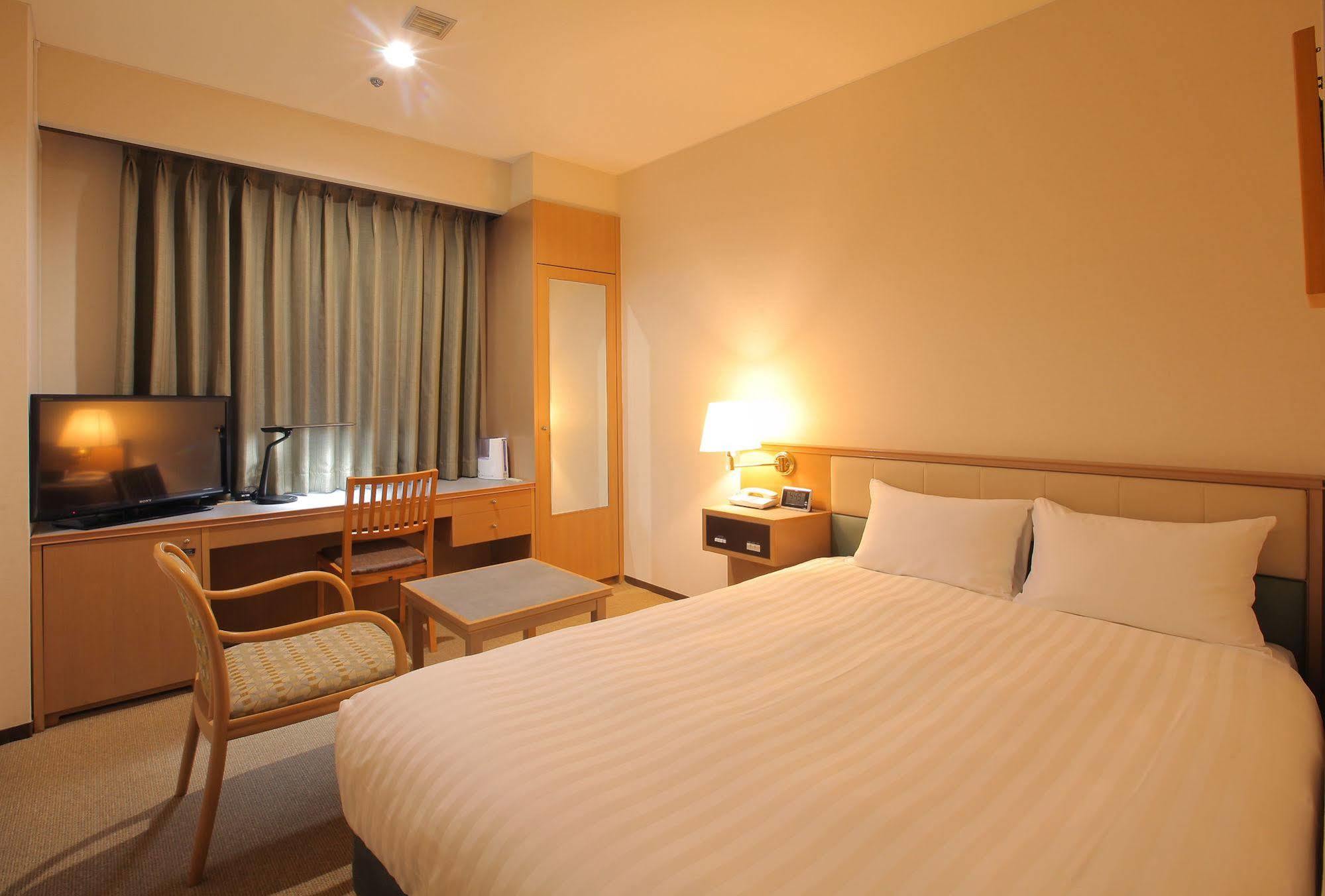 Odakyu Station Hotel Hon-אטסוגי מראה חיצוני תמונה