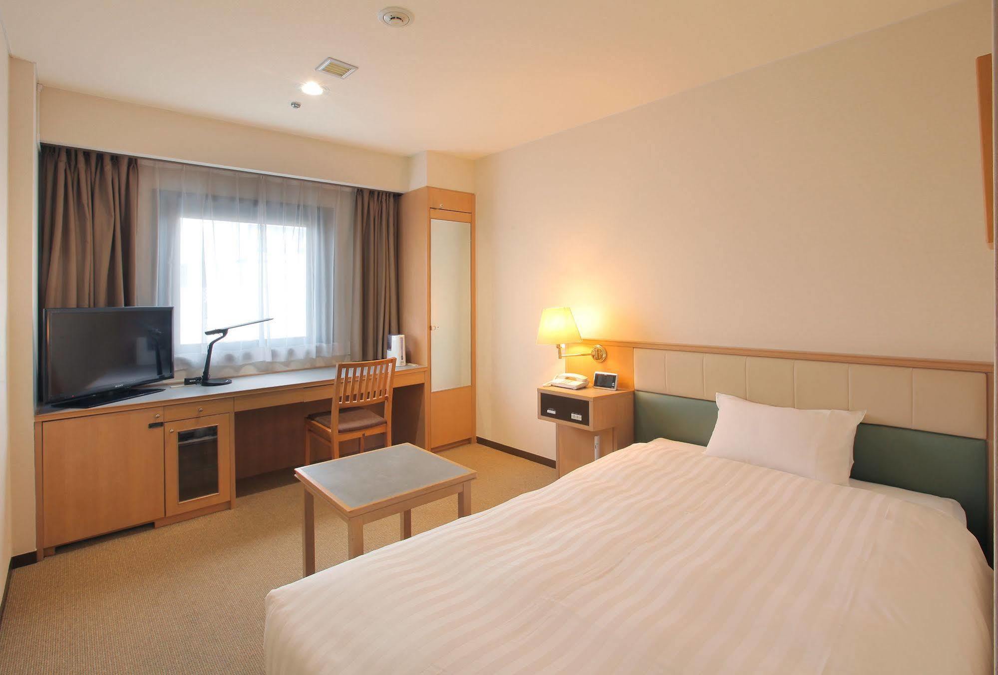 Odakyu Station Hotel Hon-אטסוגי מראה חיצוני תמונה