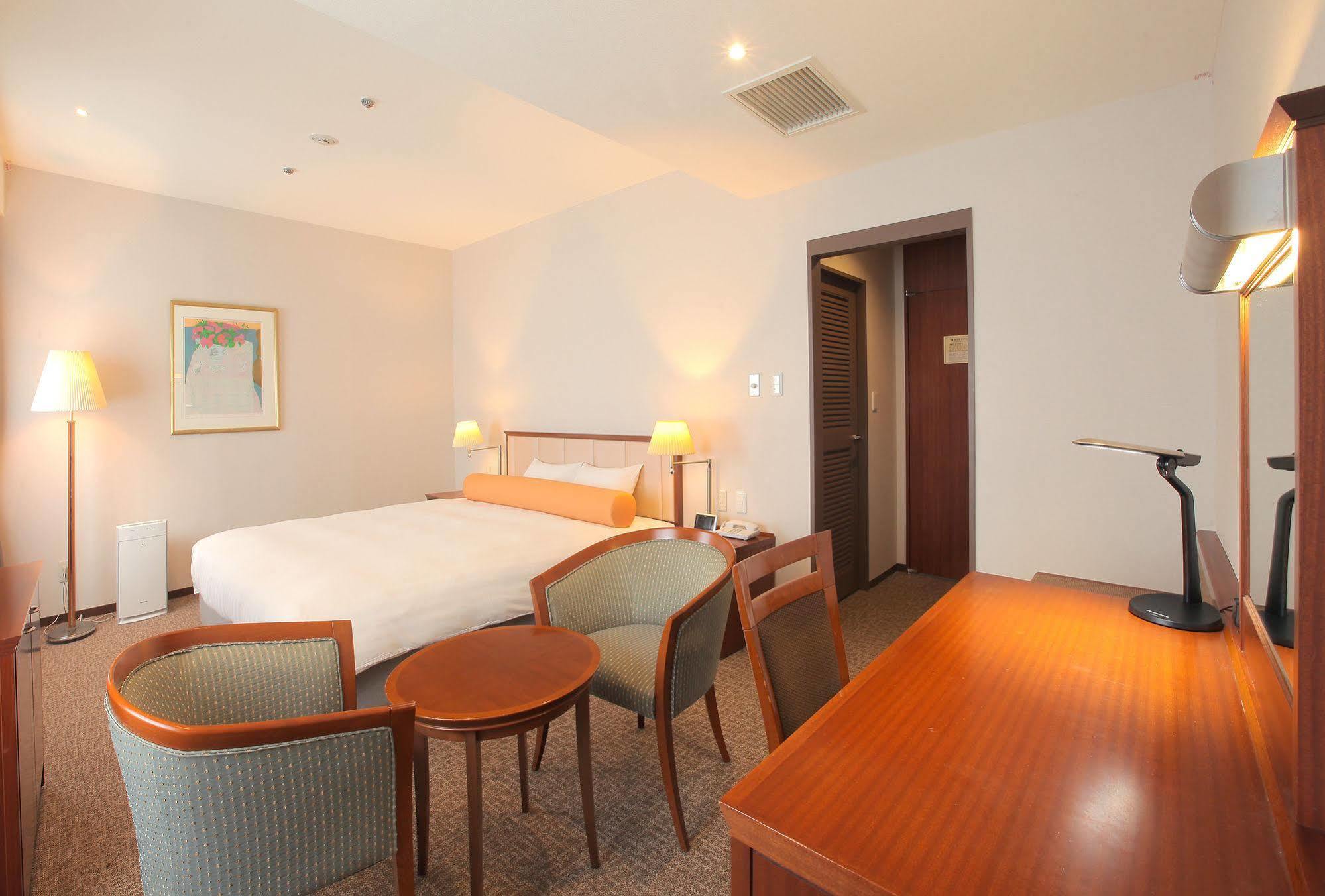 Odakyu Station Hotel Hon-אטסוגי מראה חיצוני תמונה